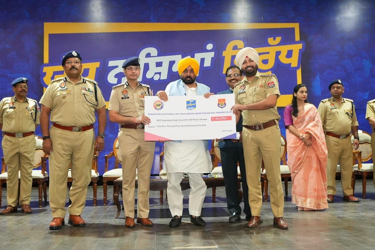 नशे को जड़ से खत्म करने के लिए पंजाब पुलिस में 10 हजार नए पद भरे जाएंगे – भगवंत सिंह मान