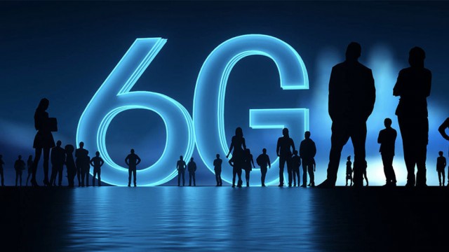 There are rumors circulating among netizens about the increase in tariff rates of telecom companies. The good news is. This time the world of internet will change. Coming to India is a 6G network that is 50 times faster than 5G. When the 5G service was not fully launched, it was announced that the 6G would be 50 times faster than that. Naturally, there is a surge in Internet users.