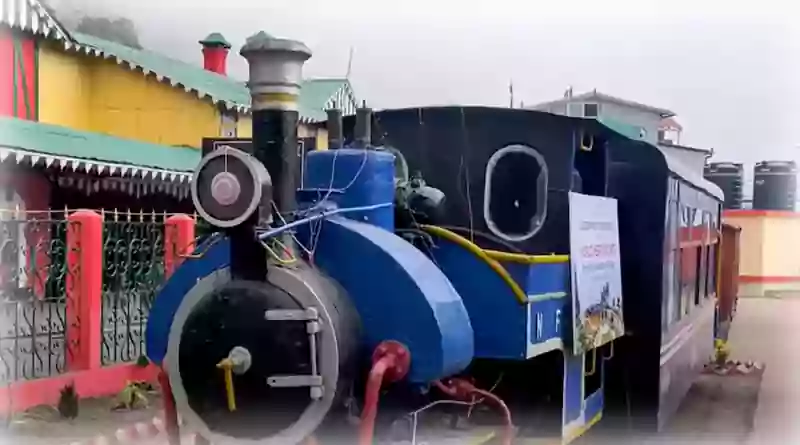 darjeeling toy train
