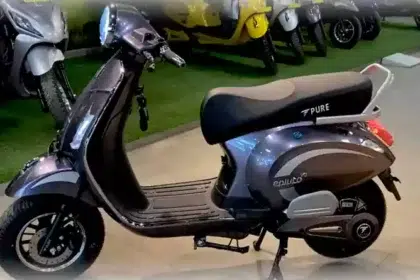 Pure-EV-ePluto-7G-Electric-Scooter-in-Bengali.